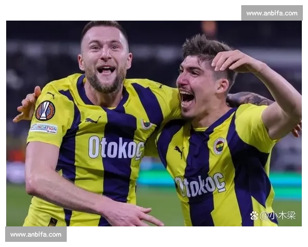 终场比分定乾坤激战九十分钟上演足球巅峰对决胜负悬念拉满球迷热血沸腾